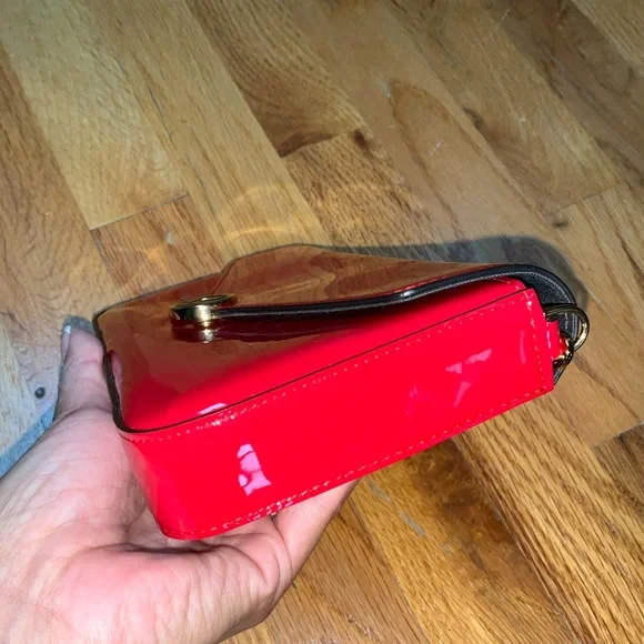 AUTHENTIC FENDI RED PATENT LEATHER WALLET ON CHAIN
